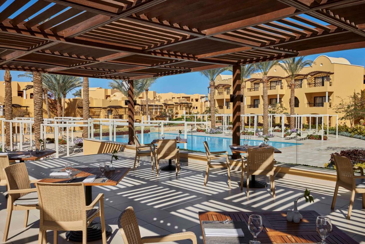 Hotel Jaz Dar El Madina Coraya Bay Exterior foto